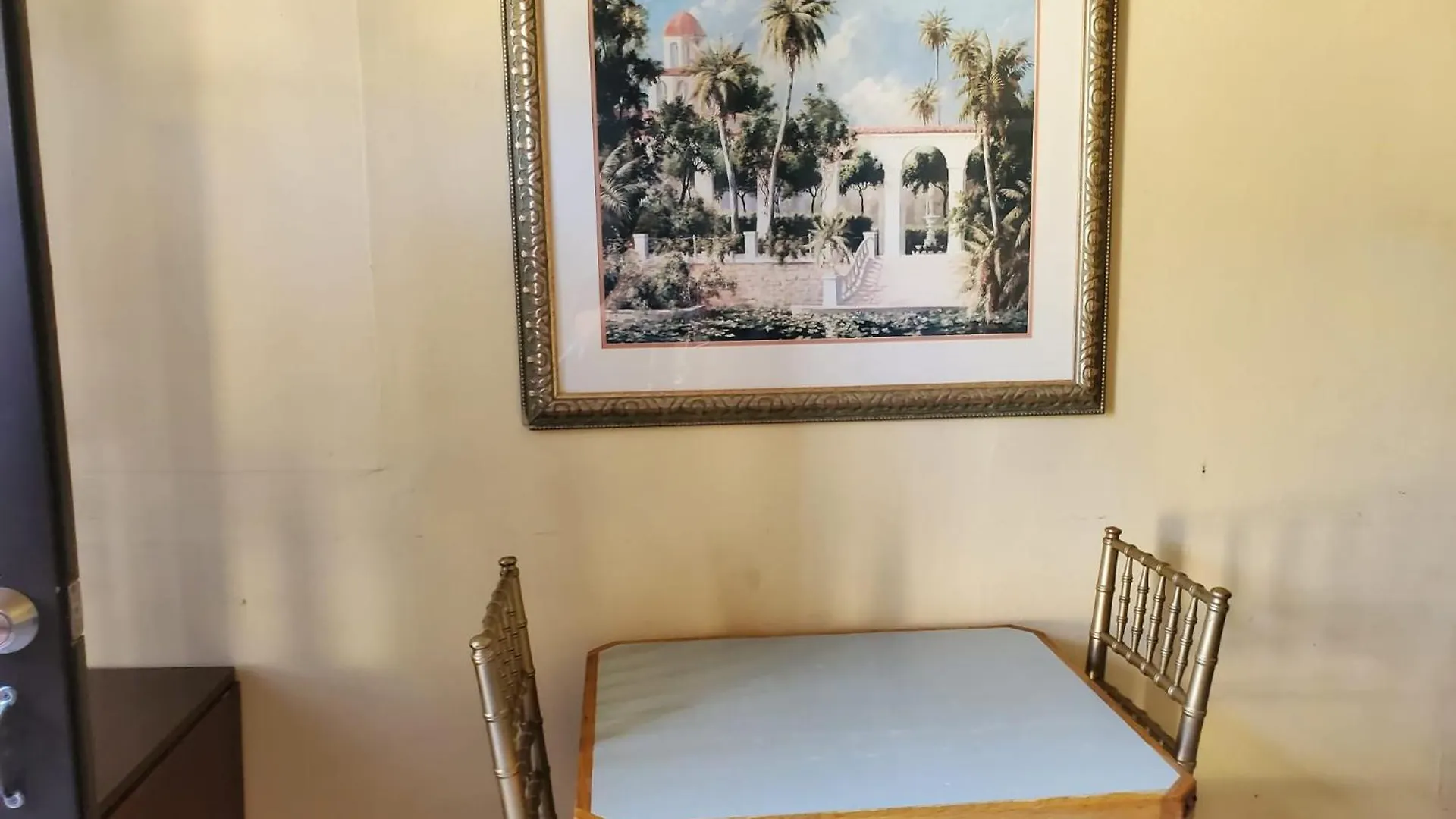 Del Valle Central Casa Near Trendy Calle Loiza- One Bedroom With Queen 圣胡安